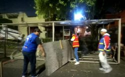 Al no contar con las autorizaciones ni cumplir con la normatividad especificada en la Gaceta Oficial de la Ciudad de México, fueron retiradas estructuras de cafeterías y restaurantes que obstruían la vía pública en diversos puntos de la demarcación a fin de recuperar el espacio público y permitir el libre tránsito.