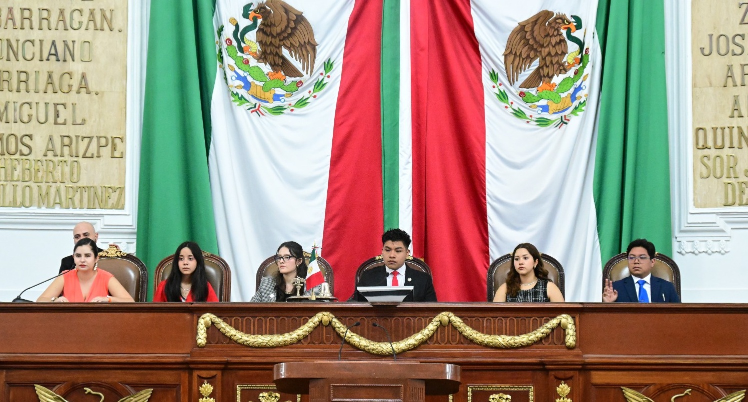 Dos días de propuestas en el Primer Parlamento de Jóvenes en el Congreso CDMX Dos días de propuestas en el Primer Parlamento de Jóvenes en el Congreso CDMX