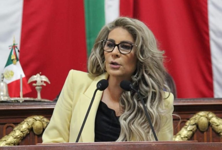 “Rechazamos de manera categórica el contenido y tono del comunicado emitido por el Instituto electoral de la Ciudad de México (IECM), el cual representa un ataque injustificado, desproporcionado y parcial en contra de nuestra militancia”, advirtió la presidenta del partido en la capital del país, Nora Arias Contreras. FOTO: Especial