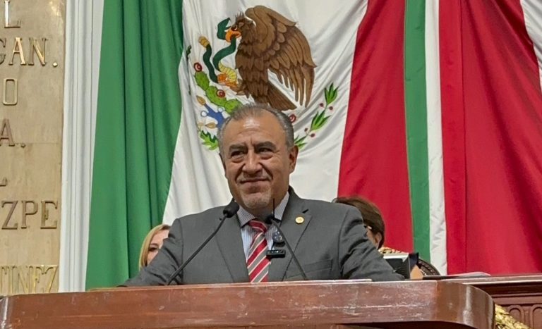 De acuerdo con el estudio “Radiografía Chilanga 2024”, del Instituto Mexicano para la Competitividad (IMCO), Iztacalco aparece con una competitividad media-baja en rubros como innovación y economía, expuso el diputado Pablo Trejo. FOTO: Especial