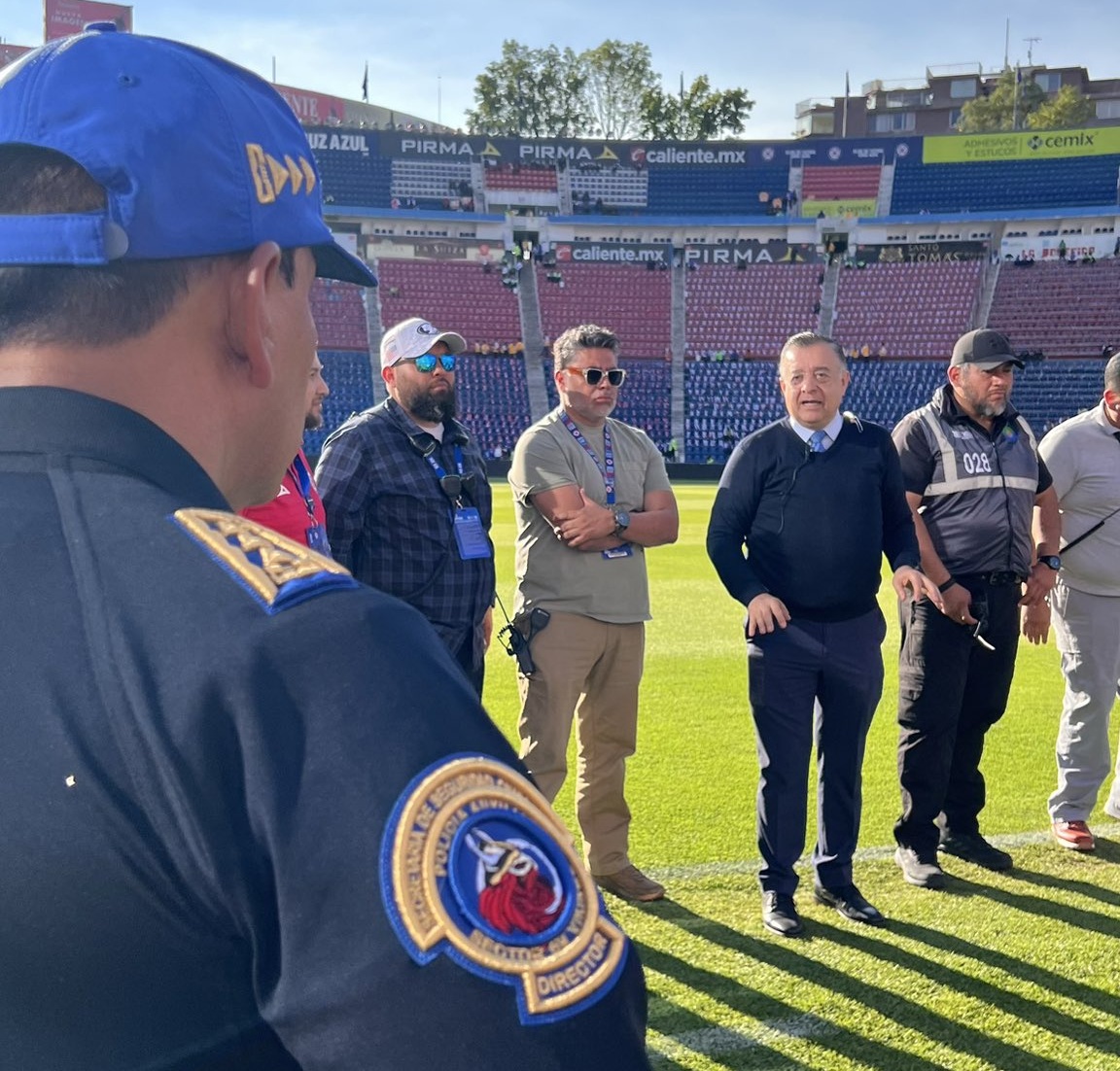 Alcaldía BJ hará mesa de trabajo con vecinos del estadio de futbol Alcaldía BJ hará mesa de trabajo con vecinos del estadio de futbol