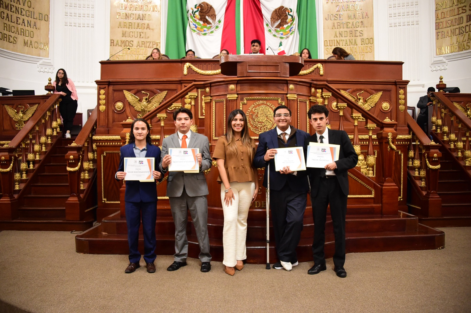 Clausuran Primer Parlamento de las Personas Jóvenes Clausuran Primer Parlamento de las Personas Jóvenes