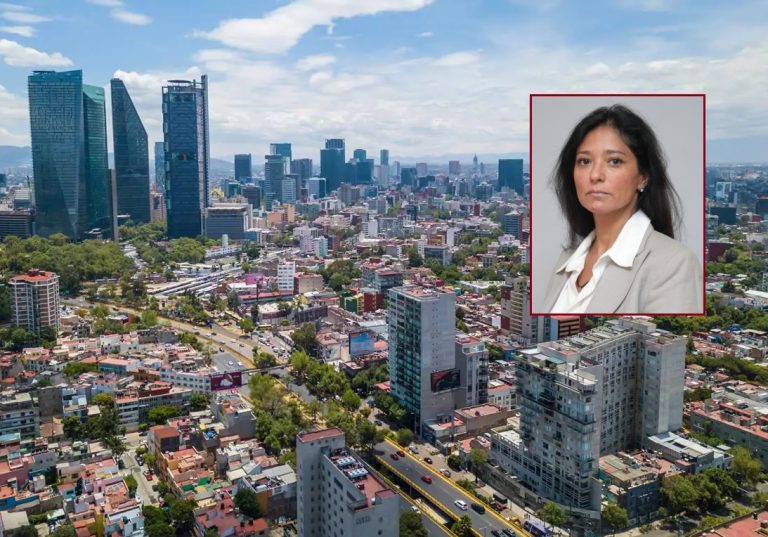 “En la Ciudad de México no hay lógica de planeación porque no existe planeación, la Constitución capitalina lo ordenó desde 2018, pero ya llevamos dos Jefas de Gobierno y no existe un Plan General de Desarrollo ni un Programa General de Ordenamiento Territorial”, cuestiona Mayela Delgadillo, integrante del Frente Ciudadano “Salvemos la Ciudad”. FOTOS: Cuartoscuro / Especial