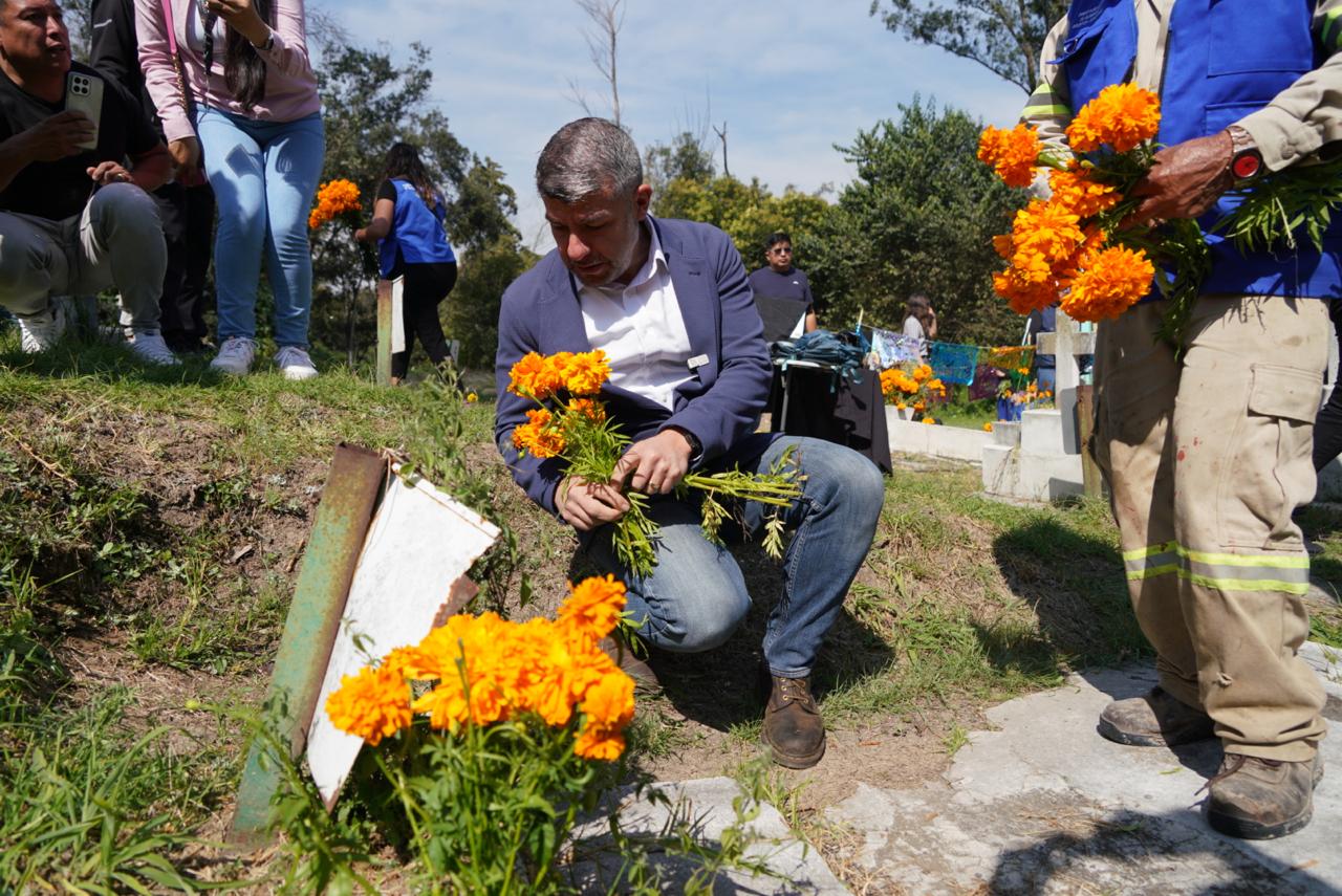 Celebran 150 años del Panteón Civil de Dolores